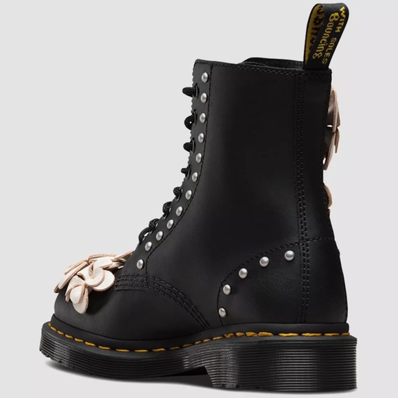 Dr. Martens Women's 1460 Pascal LIMITED EDITION 3D Flowers US 7 RARE & Unique!! - Picture 5 of 12